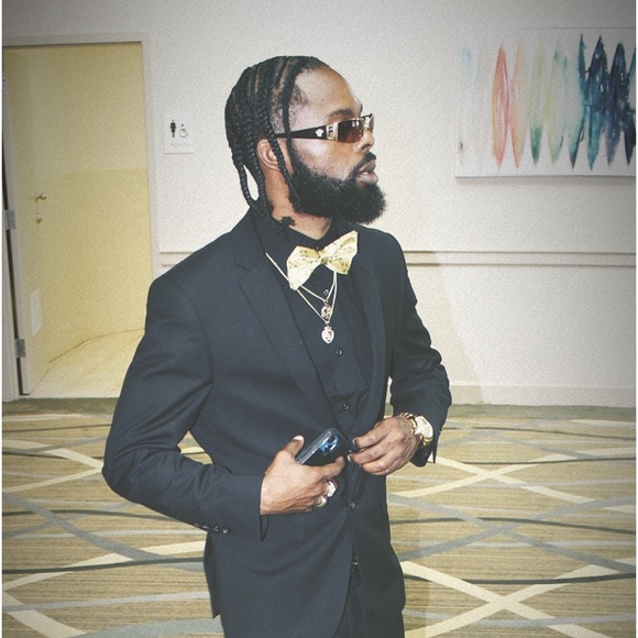 Meet your Posher, Marcus - Picture 2 of 2